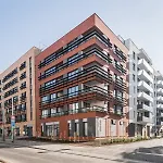 4 Room, 2 Bath, Parking