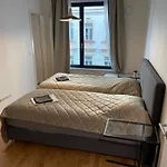 4 Room, 2 Bath, Parking Daire *