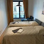 4 Room, 2 Bath, Parking