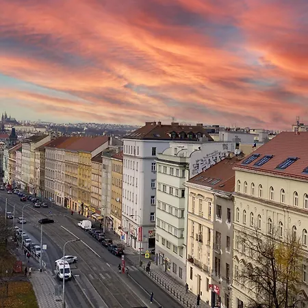 Appartamento 4 Room, 2 Bath, Parking Praga