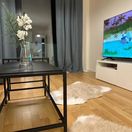 4 Room, 2 Bath, Parking * Praga