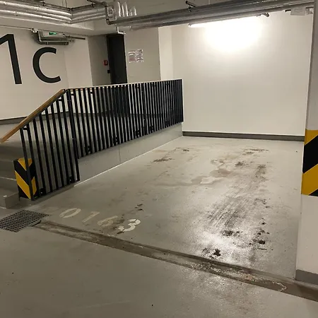 4 Room, 2 Bath, Parking Prága