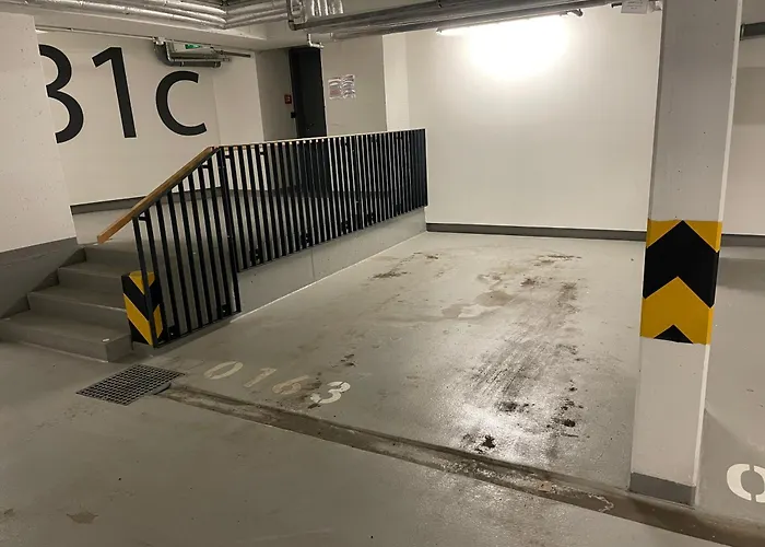 4 Room, 2 Bath, Parking Prag
