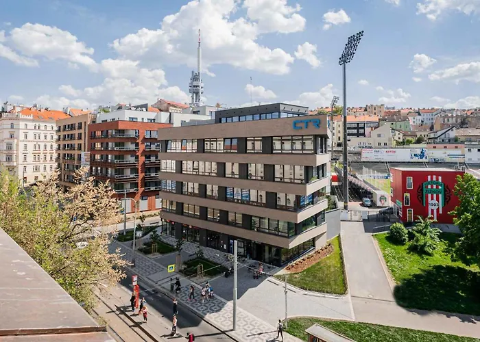 4 Room, 2 Bath, Parking * Prága